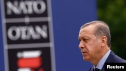 Turkiya Prezidenti Rajab Toyib Erdog'an NATO sammitida, Varshava, Polsha, 9-iyul, 2016-yil. 