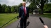 VOA: Trump critica voto por correo