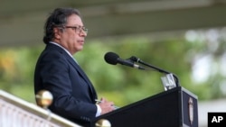 El presidente de Colombia, Gustavo Petro, habla durante la ceremonia de juramentación del Gral. William Salamanca como nuevo jefe de policía en Bogotá, Colombia, el 9 de mayo de 2023.