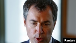 Menteri Kehakiman Australia, Michael Keenan berbicara kepada Reuters di Bangkok, Thailand, 23 Januari 2016.