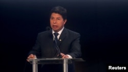 El presidente de Perú, Pedro Castillo, habla en la VII Cumbre Ministerial sobre Gobierno y Transformación Digital en las Américas, en Lima, el 10 de noviembre de 2022.

