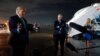 ARCHIVO - Donald Trump habla con reporteros en la Base de la Fuerza Aérea Andrews el jueves 3 de septiembre de 2020, mientras su jefe de gabinete Mark Meadows escucha.