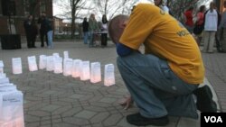 Los que defienden la medida alegan que para evitar masacres como la de Virginia Tech en 2007 los estudiantes deben portar armas.
