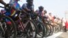 Sur la ligne de départ pour la première étape à Goma, en RDC, le 15 juin 2017. (VOA/Charly Kasereka)