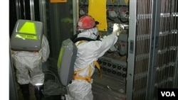 El agua comenzó a fugarse a través de un agujero en el contenedor que aloja el núcleo del reactor.