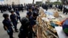 Polisi Hong Kong Tangkap Lagi Demonstran Pro-Demokrasi