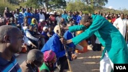 Umprofethi uthandazela usobhuku edamu leGaranyemba esabelweni seMatabeleland South ...