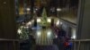 Christmas အပြင်အဆင်တွေနဲ့ Chatsworth စံအိမ်ကြီး