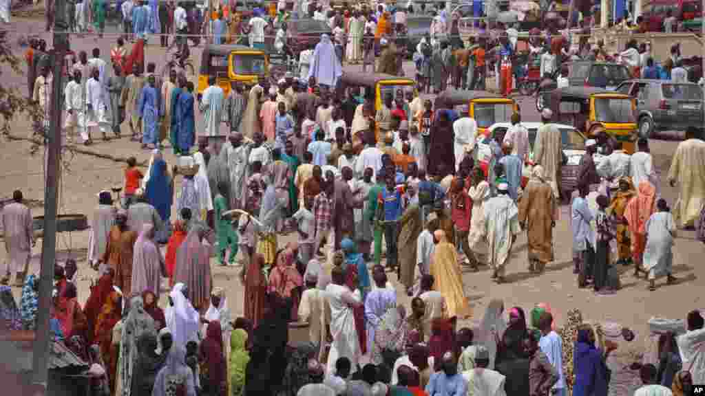 Mazauna kauyukan Adamawa na tserewa daga Boko Haram.