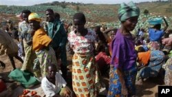 Des femmes sur le marché d'un camp de déplacés à 40 km de Bunia (Archives)
