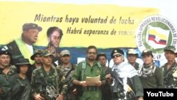 El informe también afirma que tanto personas ligadas a los grupos guerrilleros como “partidarios” y simpatizantes del grupo libanés Hezbollah, denominado como terrorista por EE.UU., tienen presencia en Venezuela.