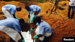 Ana binne wanda cutar Ebola ta kashe