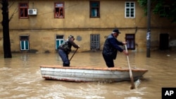 Poplavljene ulice u Obrenovcu