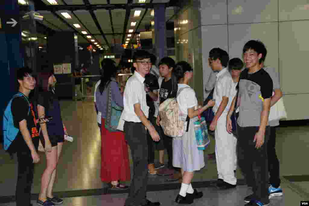 學民思潮舉行中學生“公民教室”宣講活動(美國之音海彥拍攝)