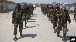 Militan al-Shabab di pinggiran Mogadishu, Somalia (foto: ilustrasi). 