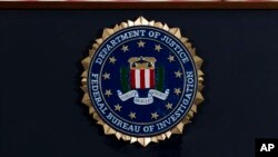 Cientos de miles de agentes federales no recibirán por segunda vez en un mes su cheque de pago, por el cierre parcial del gobierno, que está afectando no solo las investigaciones y su trabajo sino su situación familiar, dice el presidente de la Asociación de Agentes del FBI.