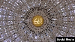 بهائیان در ایران همواره تحت فشار حکومت هستند. 