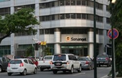 Kantor pusat perusahaan minyak negara Angola, Sonangol, di ibu kota Luanda, Angola, 7 Juni 2016. (REUTERS/Ed Cropley/File Foto)