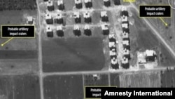 Impacto de artillería en Siria visto desde satélite (Amnistía Internacional).