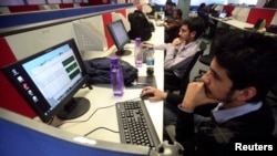 Pengguna internet AS harap-harap cemas dengan RUU mengenai pajak penjualan online yang dibahas oleh Kongres AS (foto: dok). 