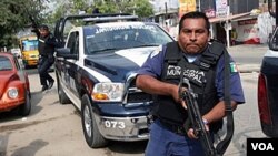 Kekerasan terkait narkoba terus melanda Meksiko, termasuk di daerah-daerah di sepanjang perbatasan dengan AS.
