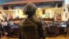 Amnistía Internacional alertó sobre el despliegue de las fuerzas de seguridad, mientras que la Unión Europea llamó a resolver la situación de “forma satisfactoria y pacífica”. Foto Enrique López/ VOA El Salvador.