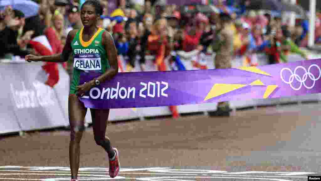 Erba Tiki Gelana agée de 28 ans est une athlète éthiopienne, spécialiste des courses de fond, elle a gagné une médialle d'or pour l'Ethiopie en 2012 à l'ondres.