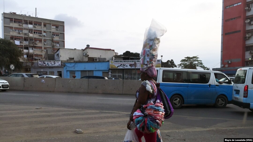 Zungueira em Luanda, Angola