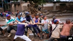Fotos: Tragedia en Las Tejerías, Venezuela, por deslizamiento de tierra