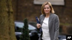 Menteri Dalam Negeri Inggris Amber Rudd, di London, 29 Maret 2017. (Foto: dok)