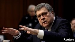 William Barr memberikan kesaksian di hadapan Komite Kehakiman Senat AS di Capitol Hill, Washington, D.C., 15 Januari 2019. 