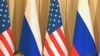 US President Barack Obama (l) and Russian President Dmitry Medvedev (file photo)