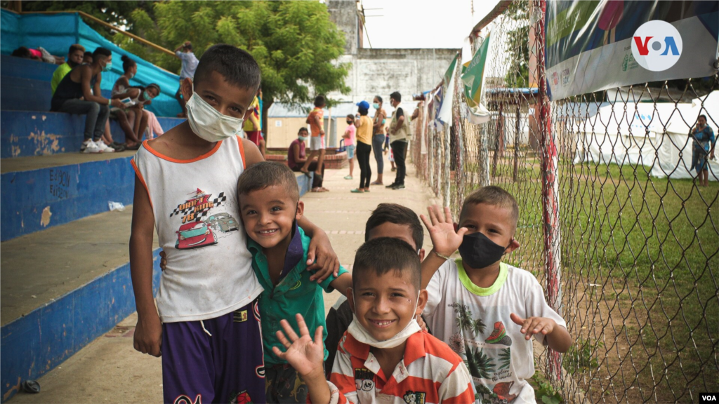 Muchos de los pequeños que aquí se refugian no entienden aún por qué tuvieron que abandonar su hogar en Venezuela, pero guardan la esperanza de volver a ver a sus familiares y regresar a su hogar.