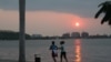 Pôr-do-sol na Marginal de Luanda, Angola