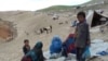 بیش از ۷۰۰ خانوادۀ دیگر بی سرپناه شده است