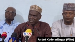Max Kemkoï, porte-parole du GCAP (VOA Afrique/André Kodmadjingar).