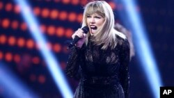 Taylor Swift performs at DIRECTV NOW Super Saturday Night Concert at Club Nomadic on Feb. 4, 2017 in Houston, Texas.