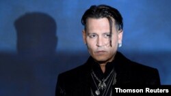 Johnny Depp durante el estreno de 'Animales fantásticos: Los crímenes de Grindelwald' en Londres.