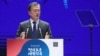 한국의 문재인 대통령이 15일 세종문화회관에서 열린 제72주년 광복절 경축식에서 경축사를 하고 있다. 