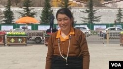 རོང་མཁར་སར་ཧ་རི་ཚང་གི་བུ་མོ་བན་སྐྱིད།