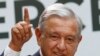 El presidente mexicano Andrés Manuel López Obrador dice habló por teléfono con el presidente de EE.UU. Donald Trump, sobre la relación entre sus países. Foto de archivo.