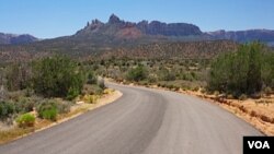 El desierto de Arizona en las cercanías de Nogales está siendo patrullado en la búsqueda del criminal.
