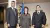 Kosovski premijer Hašim Tači, visoka predstavnica EU Ketrin Ešton i premijer Srbije Ivica Dačić nakon pregovora u Briselu