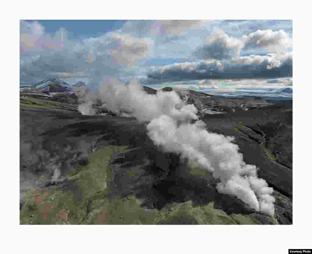 This steam plume is found in the highlands of the Torfajökull volcanic system, which contains big, powerful geothermal fields or subsurface reservoirs of the Earth’s heat. (Feo Pitcairn Fine Art)