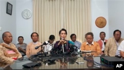 ap daw aung san suu kyi 2015 election