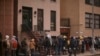 Aumenta la inseguridad en los albergues para migrantes en Nueva York.