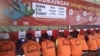 Sejumlah narapidana melakukan pembicaraan dengan fasilitas "video call" yang disediakan Rutan Cipinang, Jakarta. (courtesy: Rutan Cipinang)