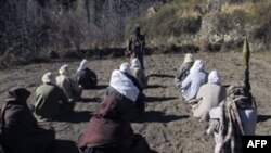Əfqanıstan, İran və Pakistan liderləri Talibanla təmas qurur