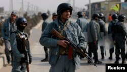 Polisi Afghanistan melakukan tugas pengamanan (foto: dok). 
