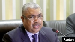 Le Premier ministre de la RDC, Samy Badibanga, s’exprime lors d’une conférence de presse à Kinshasa, le 20 décembre 2016. (REUTERS/Kenny Katombe)
